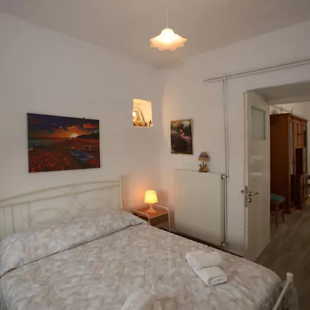 Lorentzia House 2 ! Σπίτι διακοπών Aprovaton