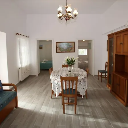 Lorentzia House 2 ! Сasa de vacaciones
