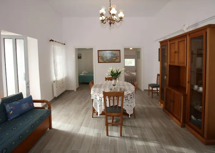 Lorentzia House 2 ! בית נופש